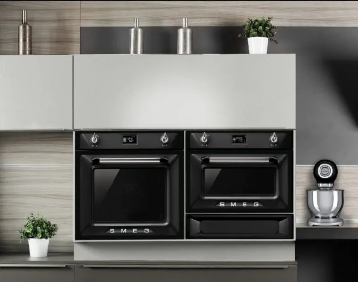 SMEG תנור מיקרוגל קומבינציות קומפקטי 60 ס"מ, שחור מסדרת Victoria תוצרת SMEG דגם SF4920MCN1 — תמונה 3